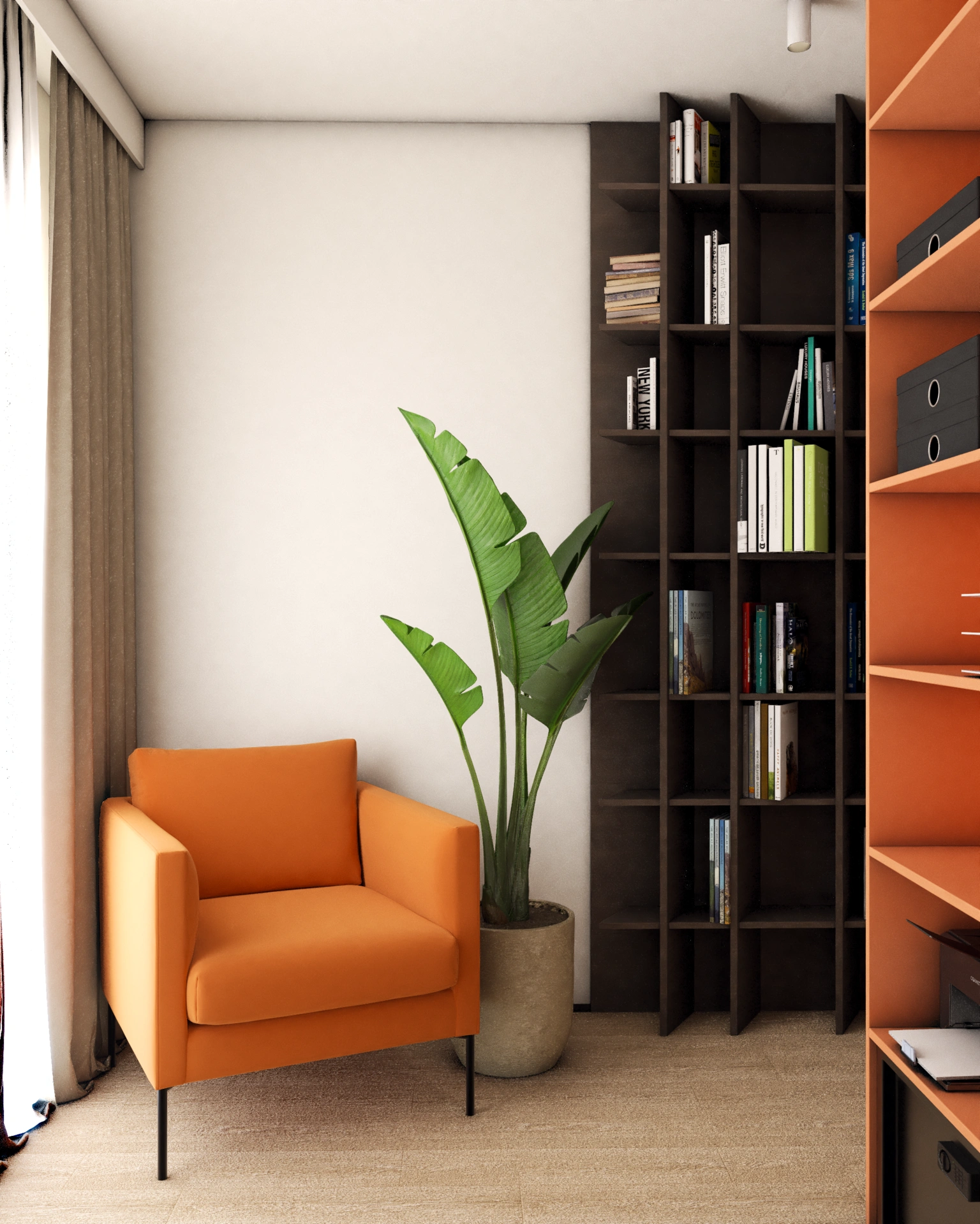 Nowoczesne, jasne biuro domowe z dużym oknem, pomarańczowym fotelem, biblioteczką na książki i ciepłą kolorystyką.